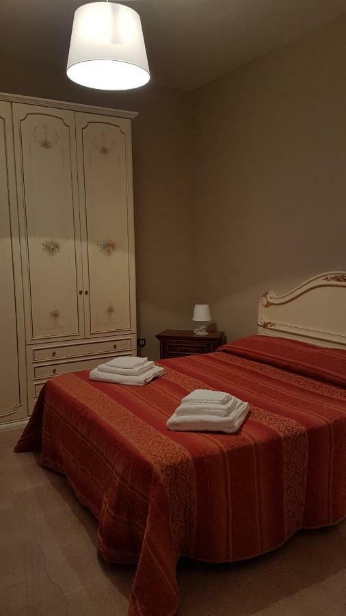 Lidia'S Home กานิกัตติ ภายนอก รูปภาพ