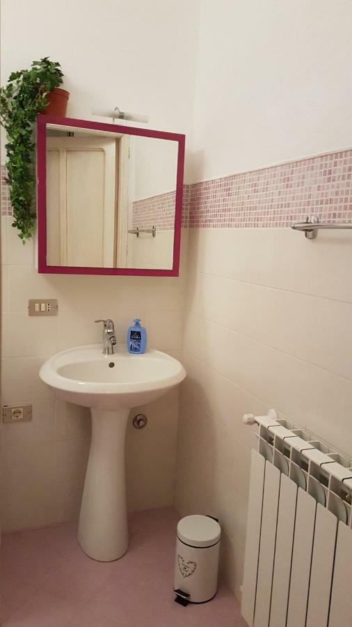 Lidia'S Home กานิกัตติ ภายนอก รูปภาพ