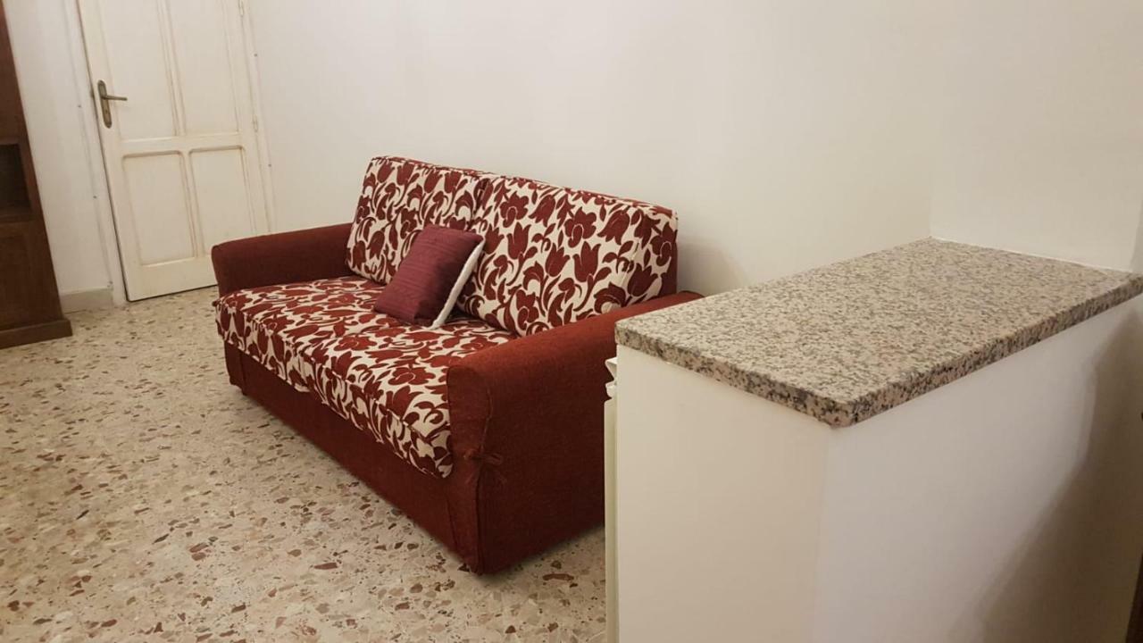 Lidia'S Home กานิกัตติ ภายนอก รูปภาพ