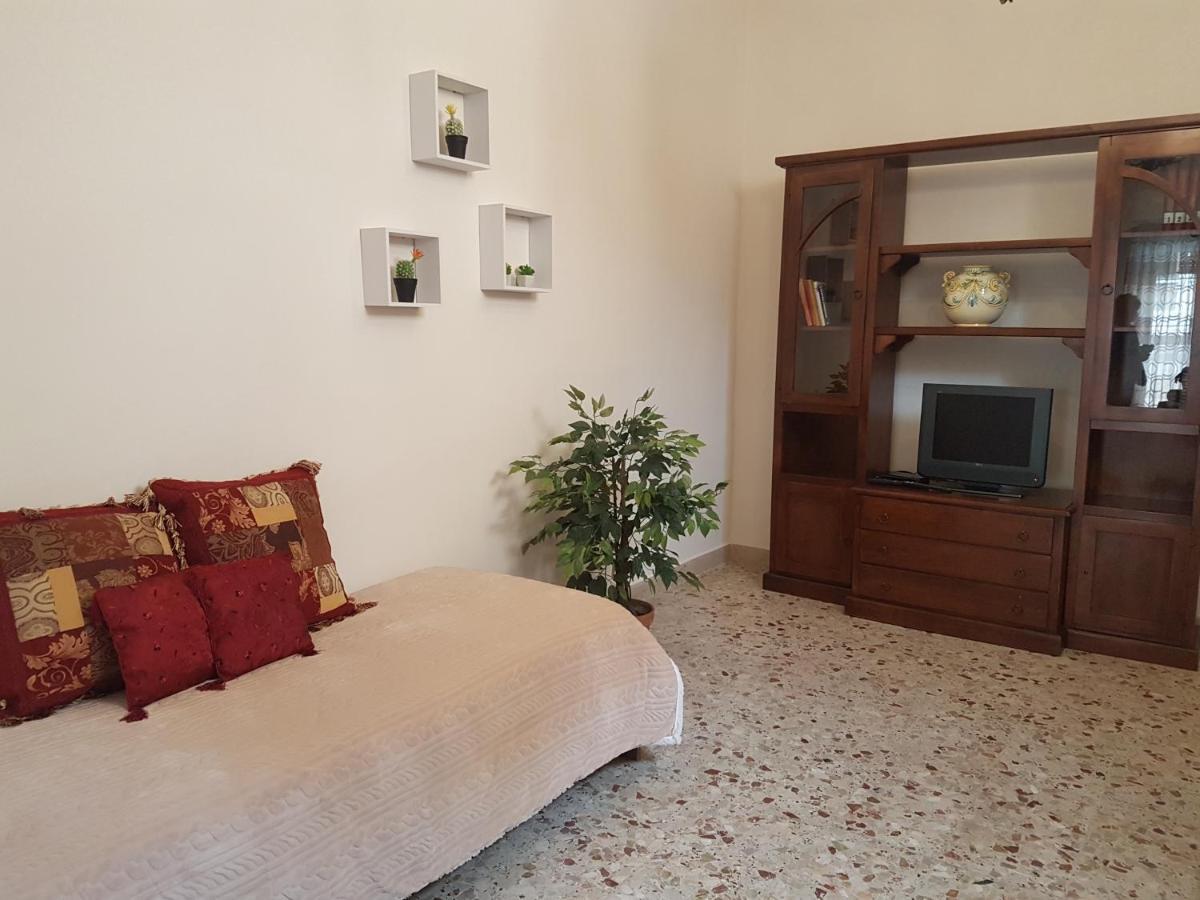 Lidia'S Home กานิกัตติ ภายนอก รูปภาพ