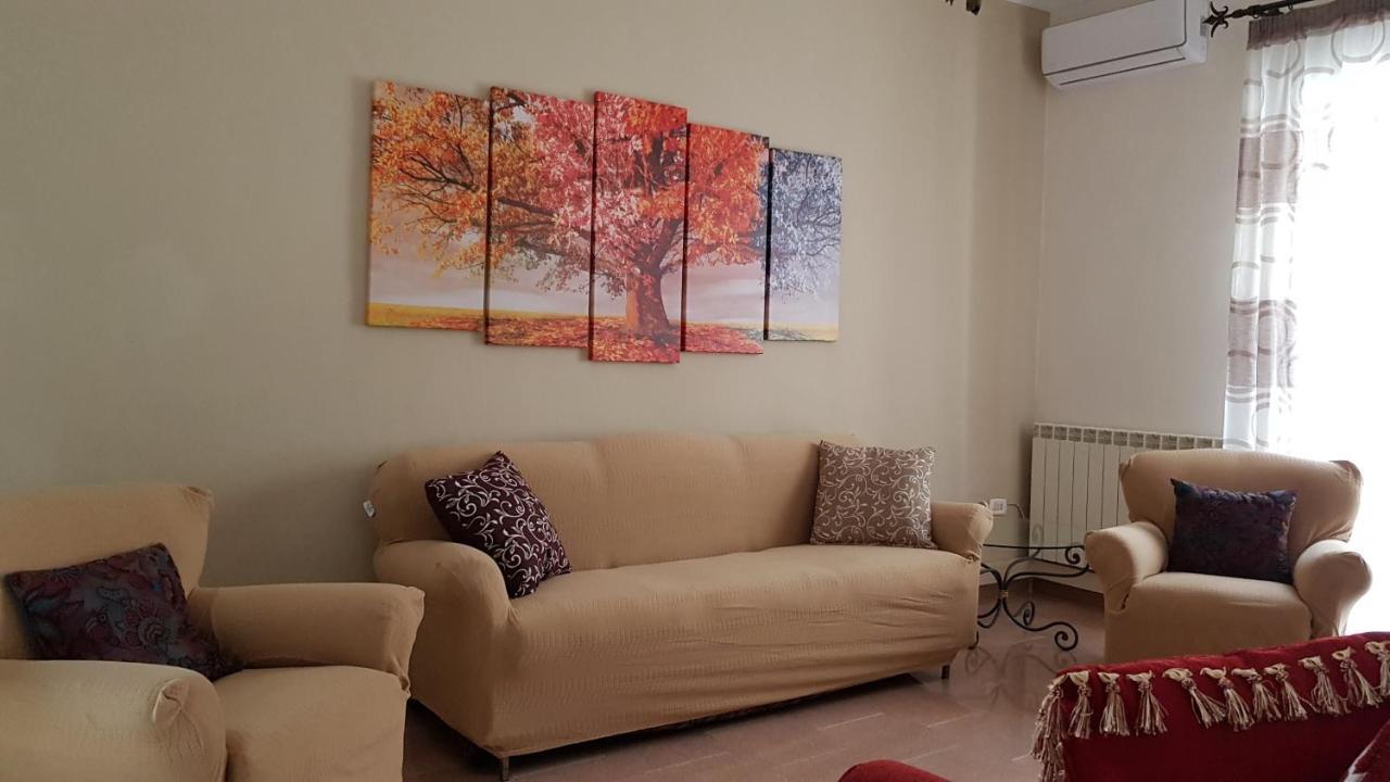 Lidia'S Home กานิกัตติ ภายนอก รูปภาพ